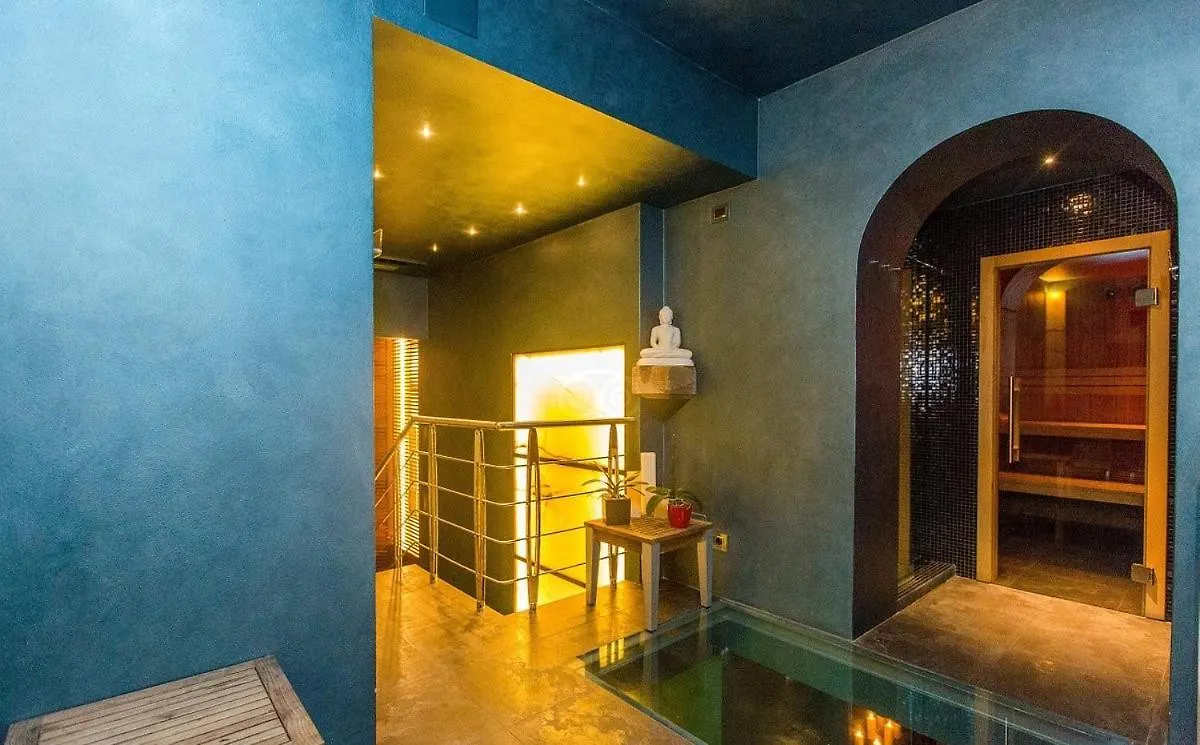 Albergo Celide Lucques 4*,  Italie
